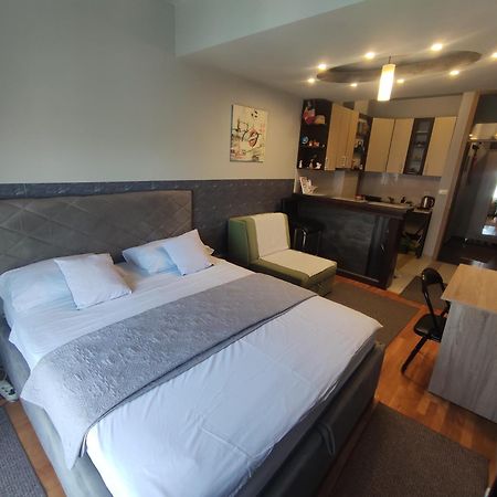 Pg Apartment 波德戈里察 外观 照片